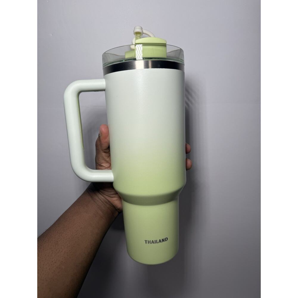 Stanley X Starbucks Thailand 500 Stores Anniversary Green 40oz Tumbler BNWT - Picture 5 of 7